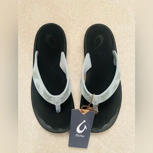 OluKai Women’s Flip Flops. Mint green. Size 9. New.
